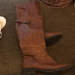 Flat knee high boots